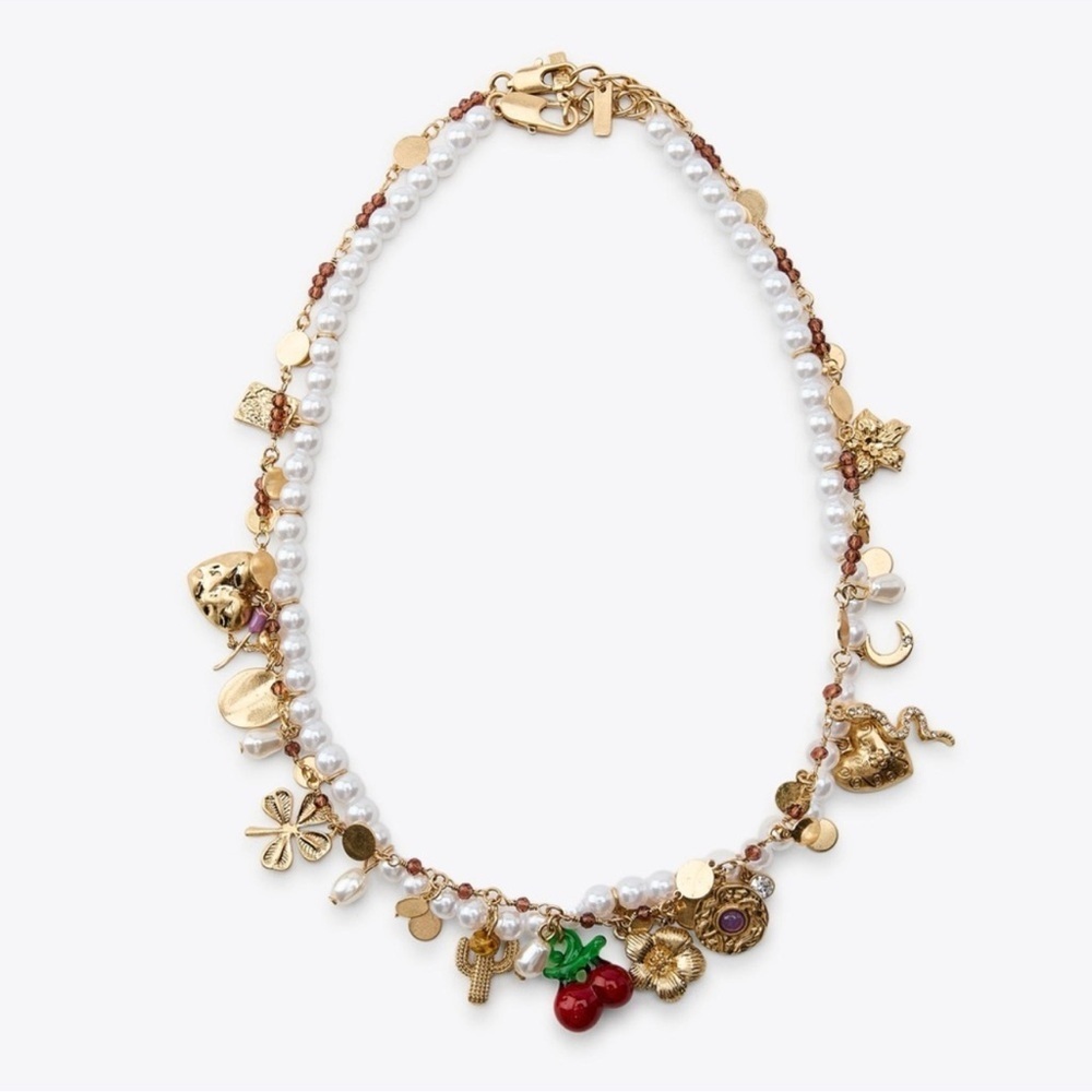 Zara Pack of 2 Charm and Faux Pearl Necklaces